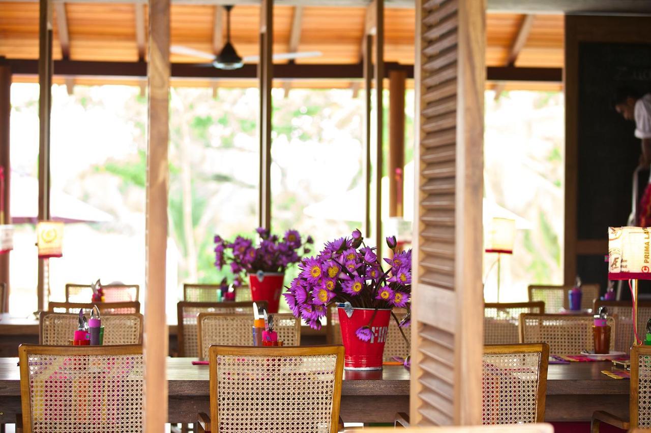 Utmt - Underneath The Mango Tree Spa & Beach Resort 디크웰라 외부 사진
