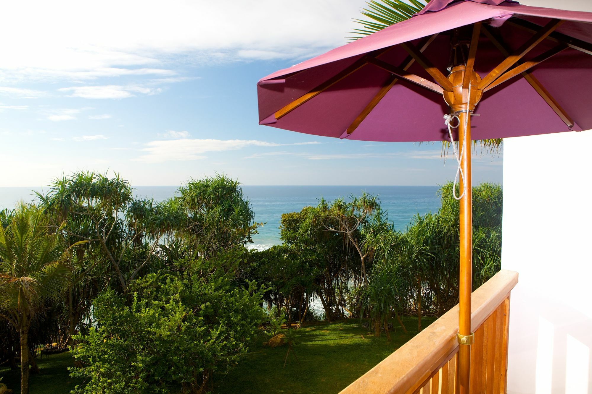Utmt - Underneath The Mango Tree Spa & Beach Resort 디크웰라 외부 사진