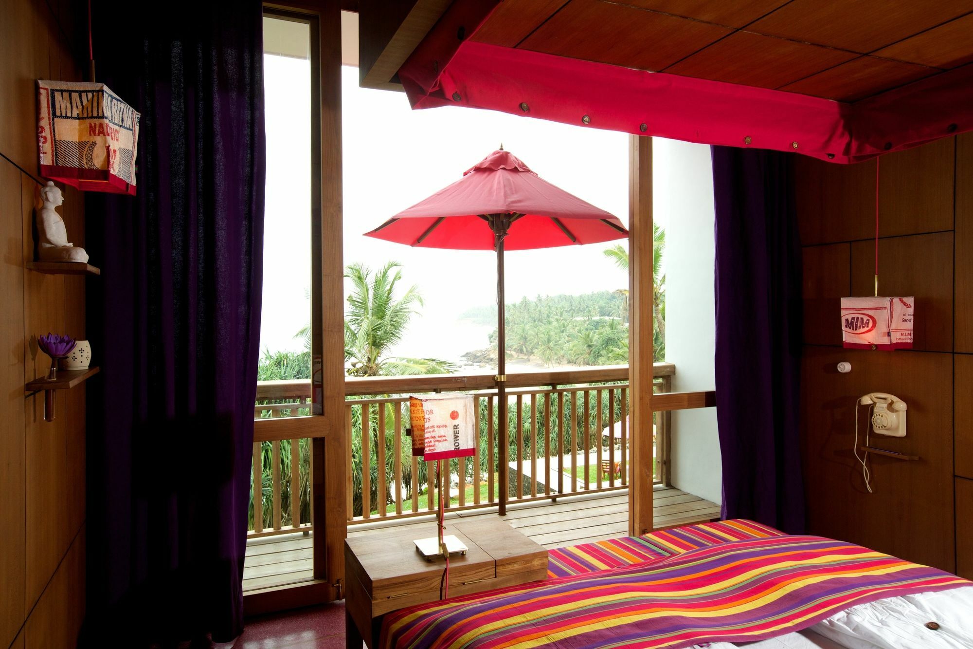 Utmt - Underneath The Mango Tree Spa & Beach Resort 디크웰라 외부 사진